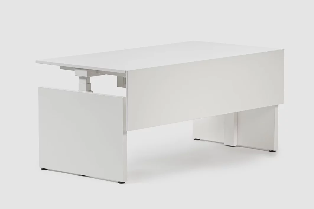 CLASSIC Lift, (Electrically) height-adjustable Desk, Bene Office furniture, Image 1